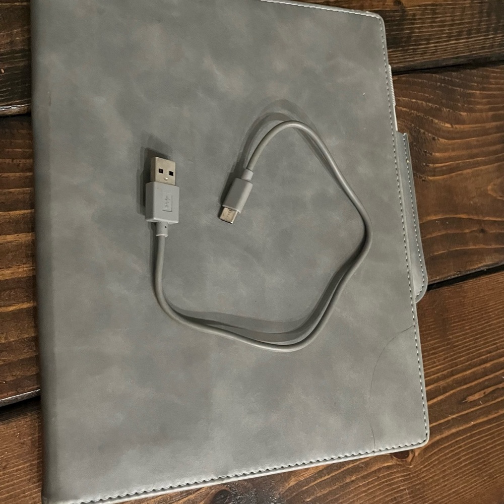 Remarkable 2 with Marker and Amazon Case